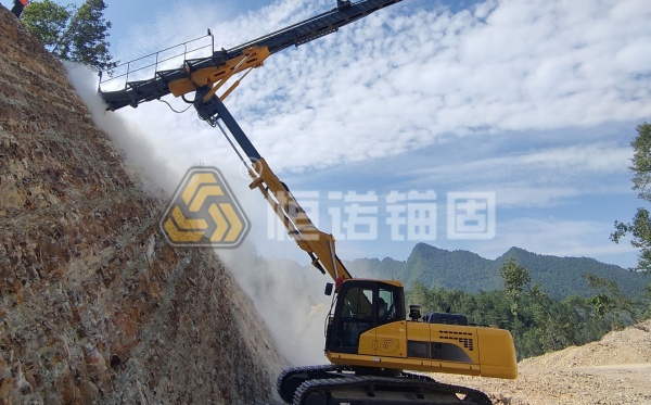 高舉鉆機(jī)在邊坡支護(hù)中的施工流程