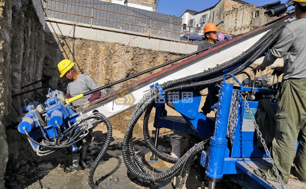 錨桿鉆孔深度和錨桿長度的關(guān)系