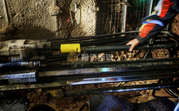 一體化施工顯優(yōu)勢(shì)，自鉆式錨桿賦能礦山高效支護(hù)