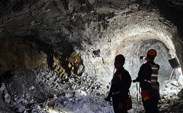 聚焦礦山復(fù)雜支護(hù)難題，恒諾錨固提供系統(tǒng)解決方案