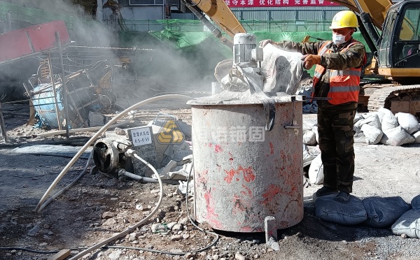 錨桿注漿是砂漿還是水泥漿？配合比比例是多少？